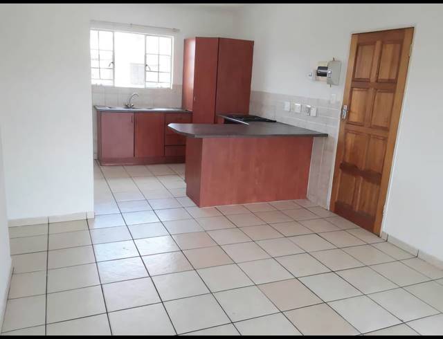 3 BEDROOM APARTMENT FOR SALE IN NOORDWYK